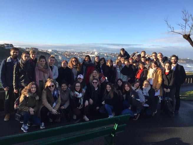 Ouverture internationale 1512 52e92f_28cfc0056e4e4e34b35d38fe8d71deaf~mv2