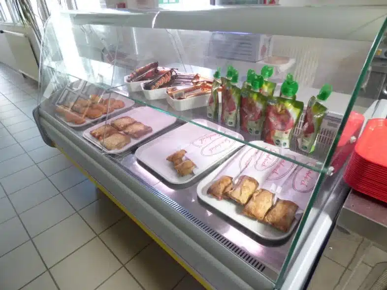Restauration scolaire 5 52e92f_30face7a646a4d519d499e64785b9a1d~mv2