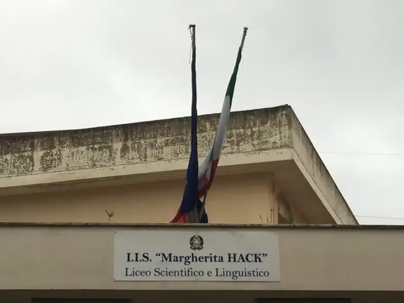 Ouverture internationale 1488 52e92f_58531a67454c49ebb1b949560c476f19~mv2