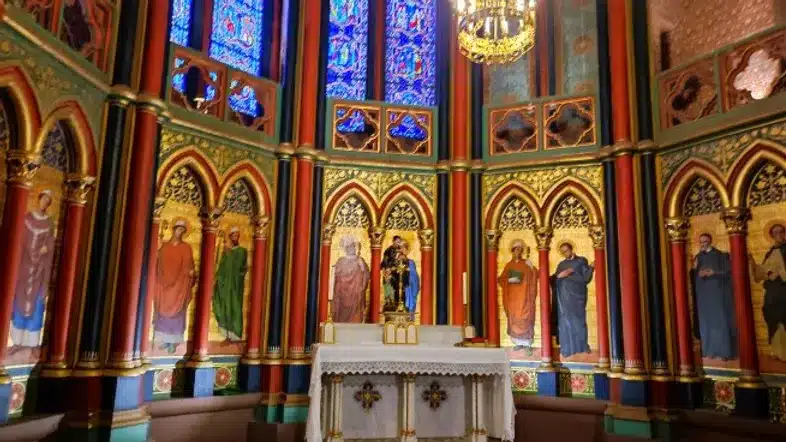 Ouverture internationale 1480 52e92f_994327f199c54a30b48f2ec204982adc~mv2