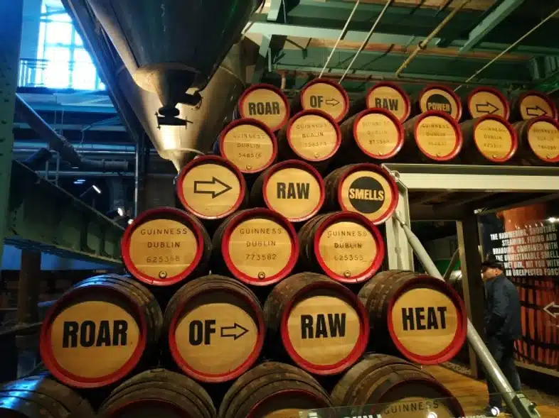 Ouverture internationale 1528 52e92f_9f92e4df8f7e4a6888acd8d602a4fbc9~mv2