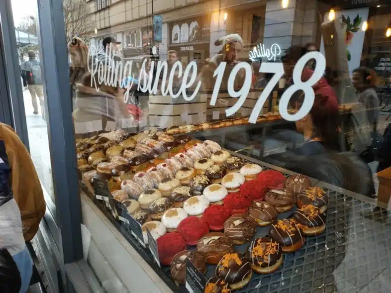 Ouverture internationale 1526 52e92f_efabe23345c144d681c1636286e17433~mv2