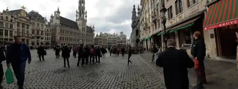 Ouverture internationale 391 52e92f_00280919acf84d2bb81fea19107af7c5~mv2