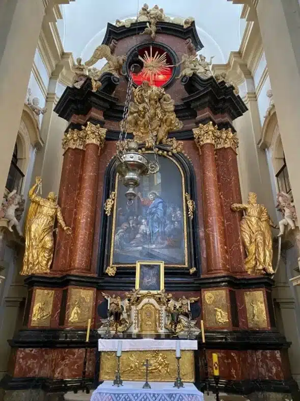 Ouverture internationale 1161 52e92f_01816f1295f1431383e256ca5dddda14~mv2