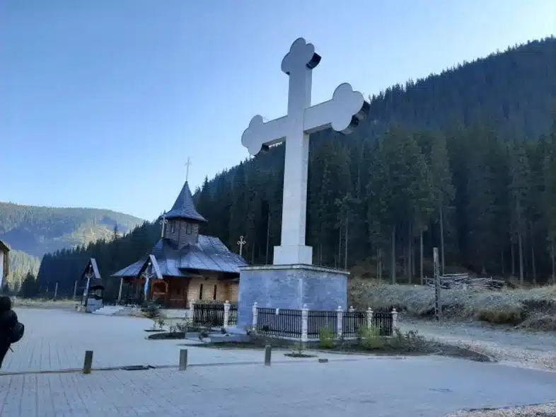 Ouverture internationale 864 52e92f_02fe64e0777540f49daec3e61a2359a1~mv2