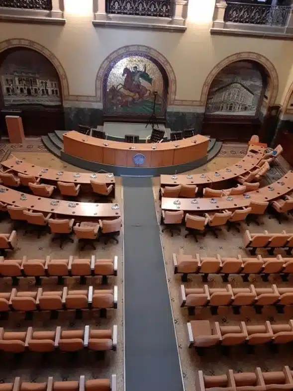 Ouverture internationale 774 52e92f_052b8ebc15ed4dfd9148489cc18af22a~mv2