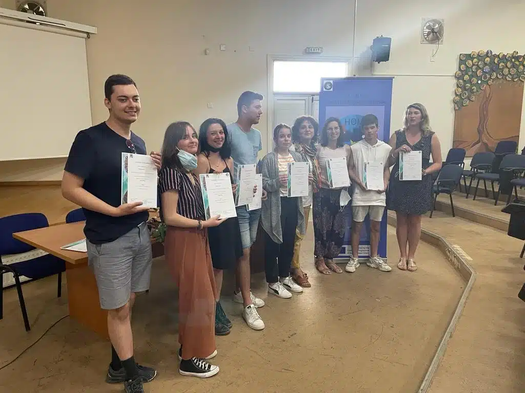 Ouverture internationale 241 52e92f_05fb9f2ce03b4dca8f88619064df054b~mv2