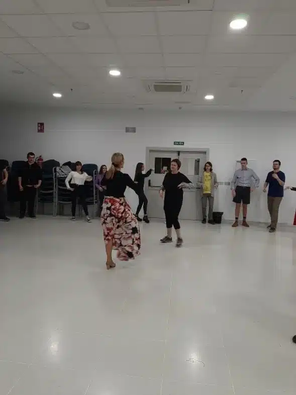 Ouverture internationale 957 52e92f_06ef6e02087447a4b0e4250db298a64e~mv2