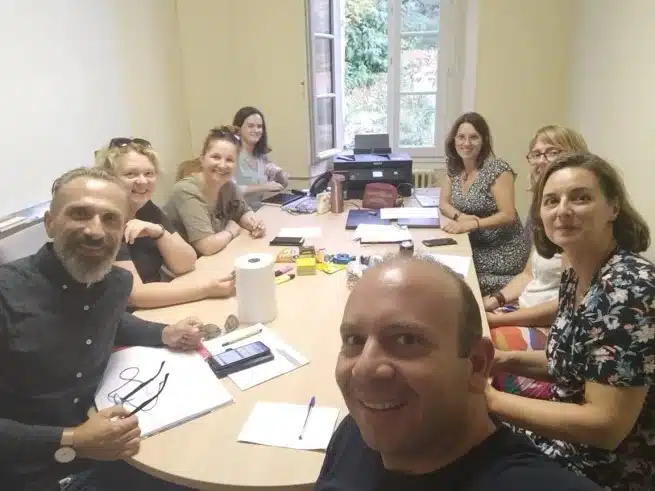 Ouverture internationale 126 52e92f_08fce39a6d0e426780a3100a01a73ad2~mv2