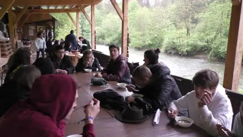 Ouverture internationale 499 52e92f_0b83ffbcdd7b4ae0974739f9635b414e~mv2