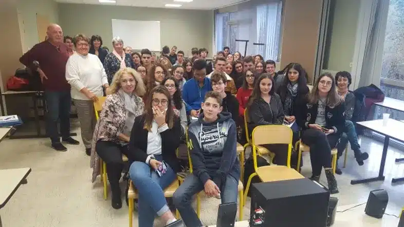 Ouverture internationale 1128 52e92f_10d0d34392104e47b05eeeeed9be7360~mv2