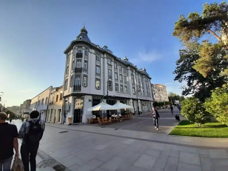 Ouverture internationale 780 52e92f_1683c10d8f8d412689b7b043b2a7363a~mv2