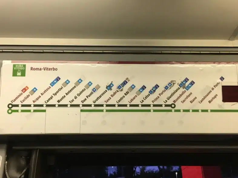 Ouverture internationale 1285 52e92f_1ae62557cd2342d388ba72eecbcd1d9b~mv2