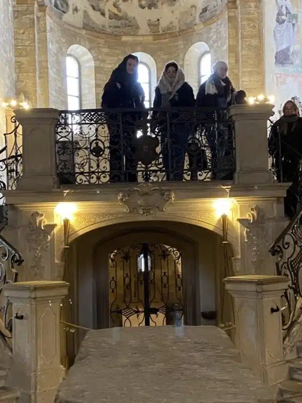 Ouverture internationale 25 52e92f_1ec79fc83ee14192a35eefdad90f7201~mv2