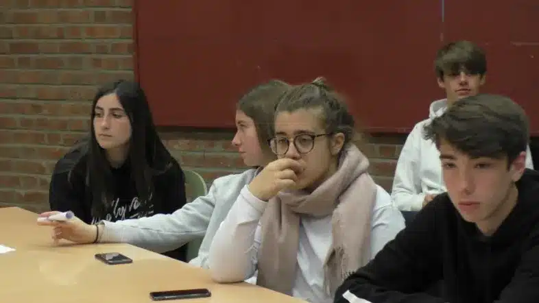 Ouverture internationale 555 52e92f_2109010e842d473ea3d943d61864cbcc~mv2