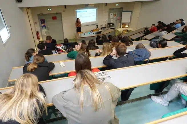 Ouverture internationale 1424 52e92f_21aad0b917004e3a86b4a834a5c29a1c~mv2