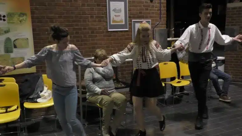 Ouverture internationale 471 52e92f_22374a70199a49a8b17ecb2e7982badb~mv2