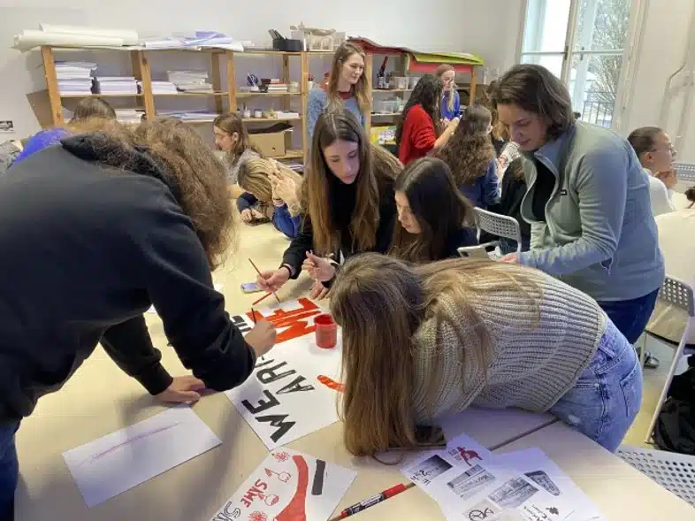 Ouverture internationale 121 52e92f_267609c994a04c6e8cbd5230a420a46f~mv2