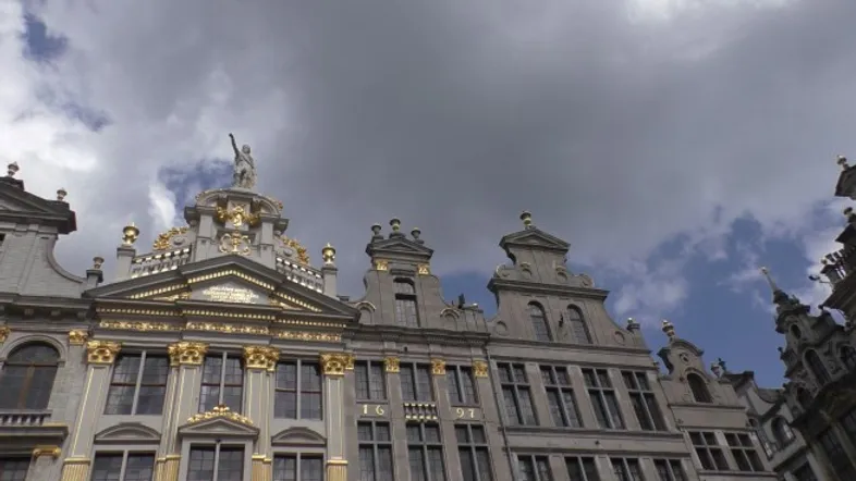 Ouverture internationale 403 52e92f_2e07e50fcad241488b4e191cf5a6b500~mv2