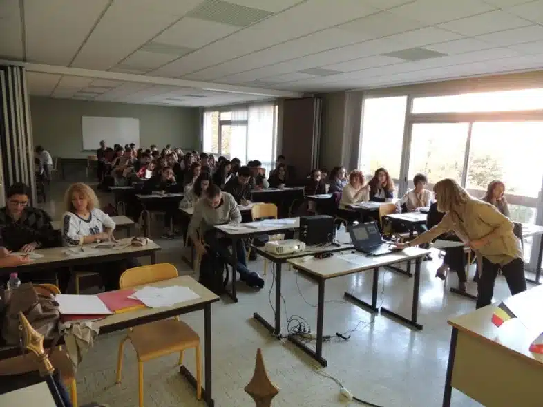 Ouverture internationale 1076 52e92f_2efe49ebe71845318a7c5dd515b7f5c9~mv2