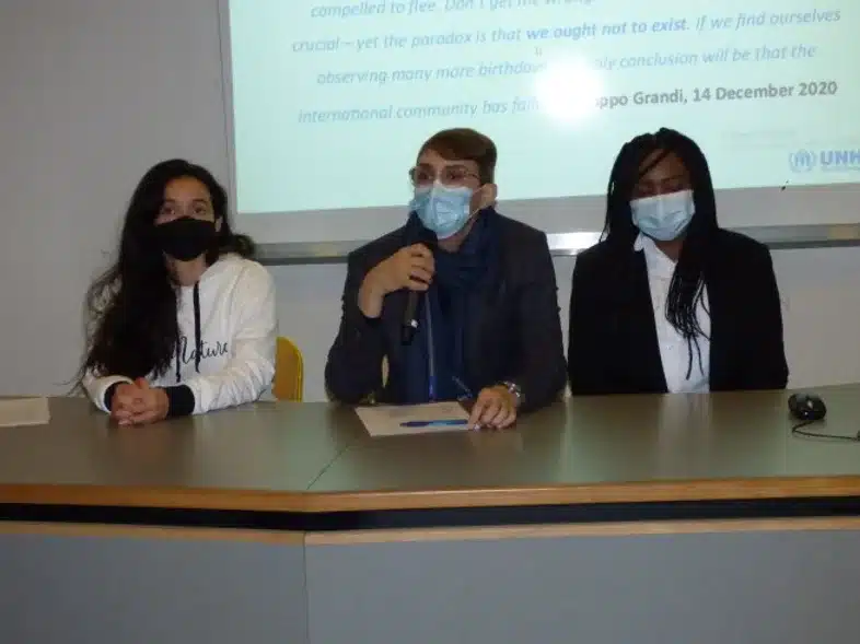 Ouverture internationale 266 52e92f_335ad1ea4b334c03bb39e756aecc0104~mv2