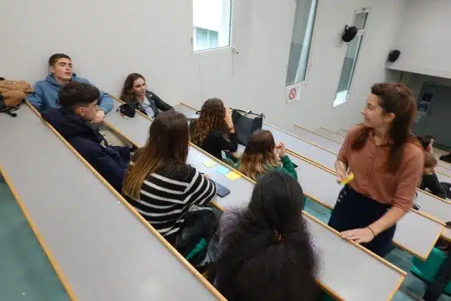 Ouverture internationale 1439 52e92f_3408fc16f37746eaa4f36be95fddb2e5~mv2