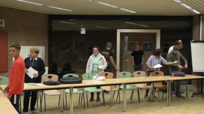 Ouverture internationale 658 52e92f_36a46f6cf0044d1b85efd0ea0f4e3849~mv2