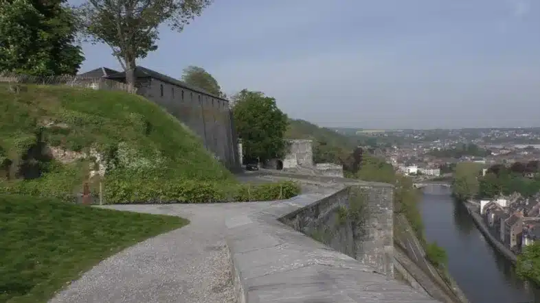 Ouverture internationale 705 52e92f_36a6656b8ebd43b09f9965b2ec439ee5~mv2