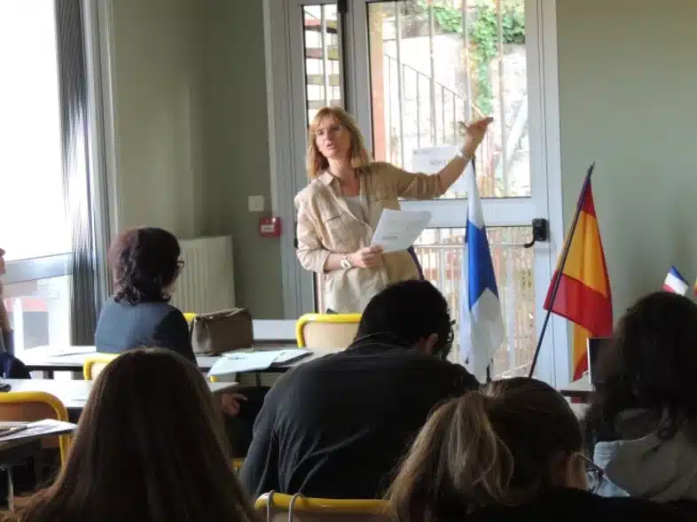 Ouverture internationale 1069 52e92f_3872e0400d33437088a4c82518da1c6b~mv2