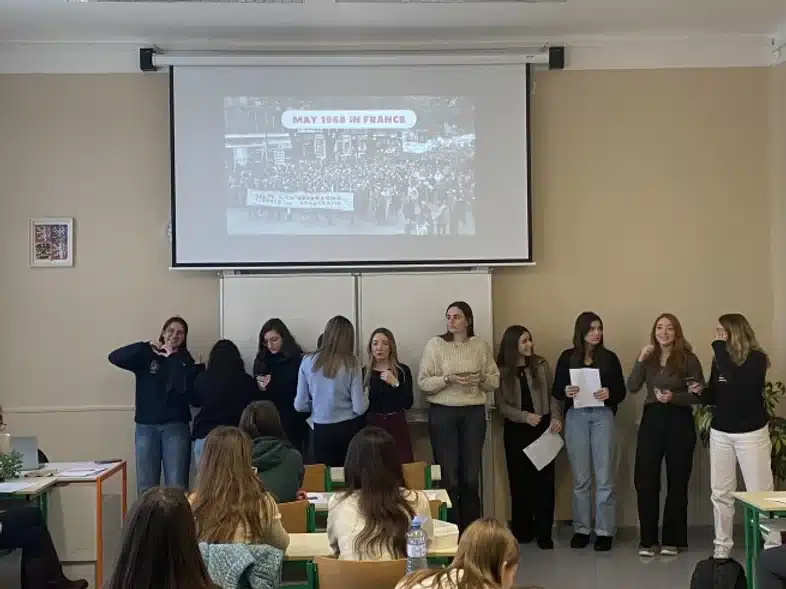 Ouverture internationale 71 52e92f_388187cf6468435a9c5b85b9532c8f3e~mv2