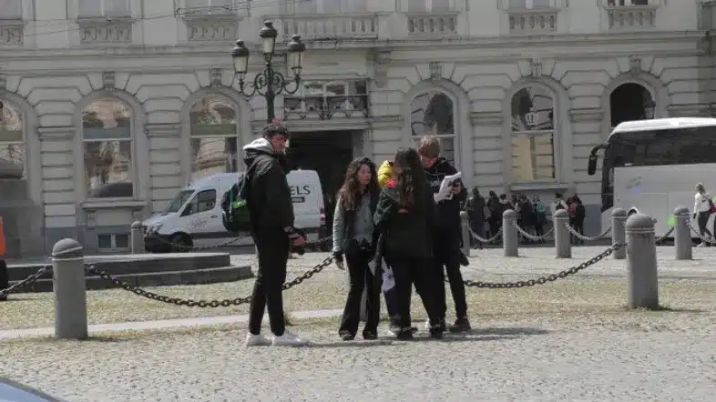 Ouverture internationale 430 52e92f_3ca2190d912948b2b65addc649608918~mv2