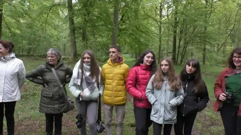 Ouverture internationale 589 52e92f_3d2196cfeab84de590e12a21176fa13a~mv2