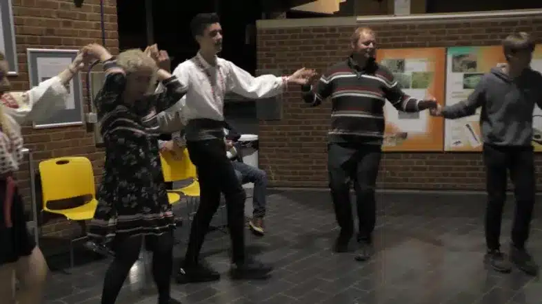 Ouverture internationale 472 52e92f_3ff40069deaf4598bb3670d496f8c8b8~mv2