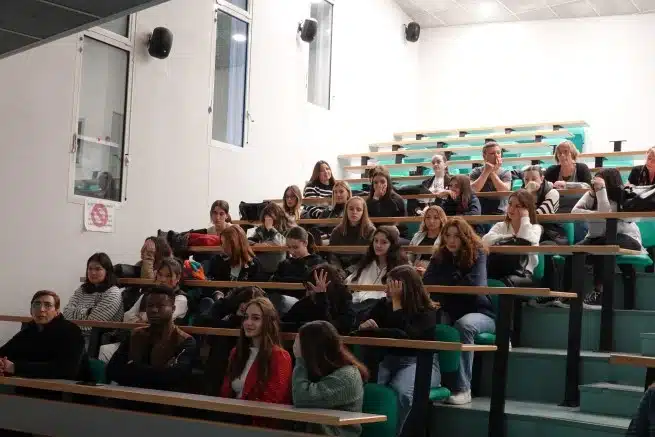 Ouverture internationale 1401 52e92f_43535a83796b4081801c8bfca78fb6d4~mv2