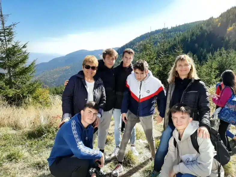 Ouverture internationale 848 52e92f_454653317e0b4b6d843e12b2d0bbd390~mv2