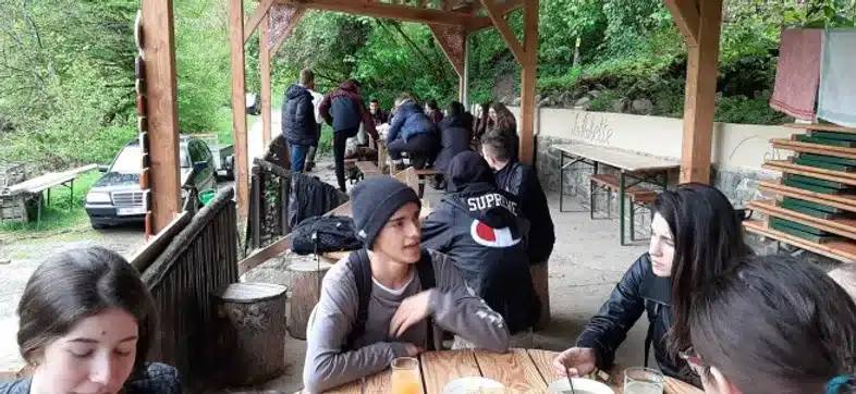 Ouverture internationale 490 52e92f_458dd43b267a4b11bb2b2b584e71523a~mv2