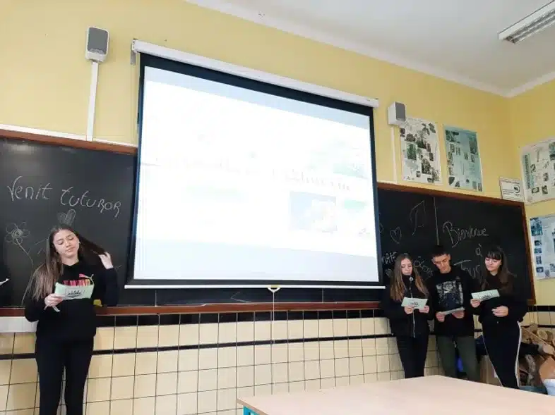 Ouverture internationale 447 52e92f_46c42c60c1e248cabb5060d817febefe~mv2