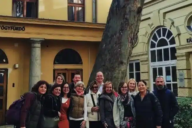 Ouverture internationale 194 52e92f_46c610cbbbec45d99f618af142b409af~mv2