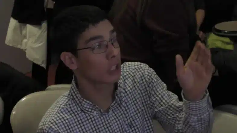 Ouverture internationale 568 52e92f_4c4d94ffca5140d68dc17db68438a40c~mv2