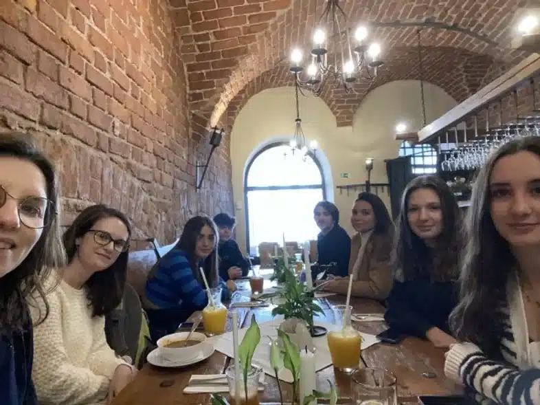 Ouverture internationale 1172 52e92f_59819fee220c43c39c06ddec1384ae4a~mv2