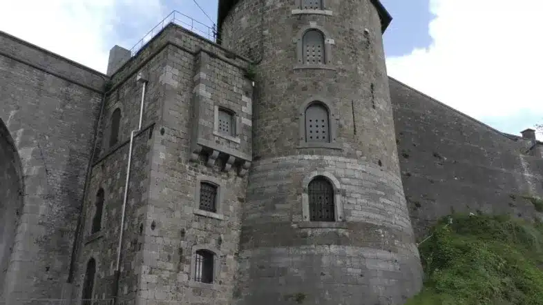 Ouverture internationale 676 52e92f_5cac13fbd24643e0900c375f3ea0caa8~mv2