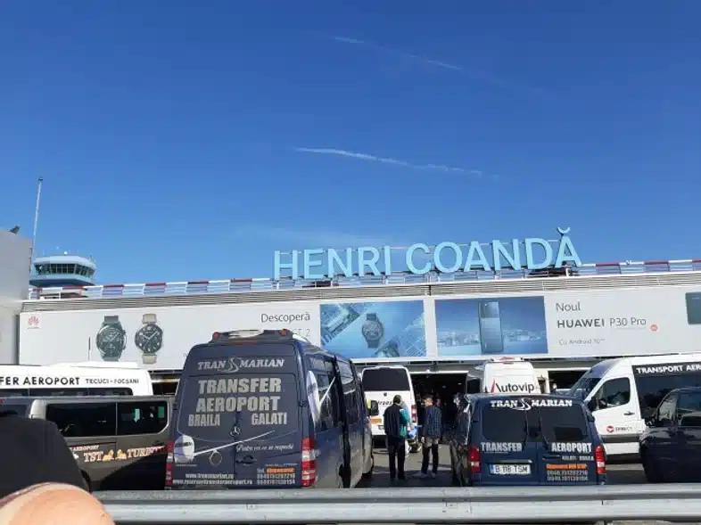 Ouverture internationale 727 52e92f_5cce0c0b813b47d2ab7123c215456b3a~mv2