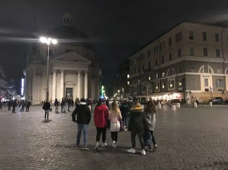 Ouverture internationale 1287 52e92f_5d5ee8fd84b2498eaee67fdb45402e43~mv2