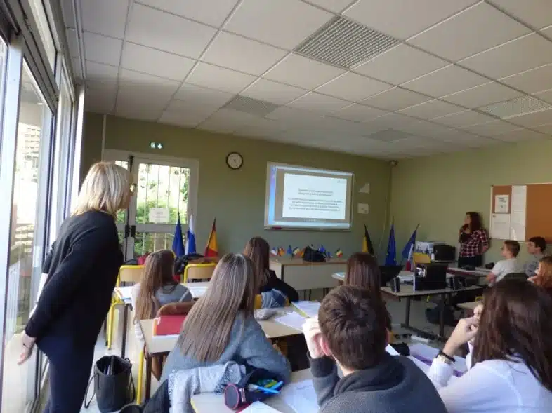 Ouverture internationale 1019 52e92f_5e43cdd2ae52477284d5a979e2b89a95~mv2