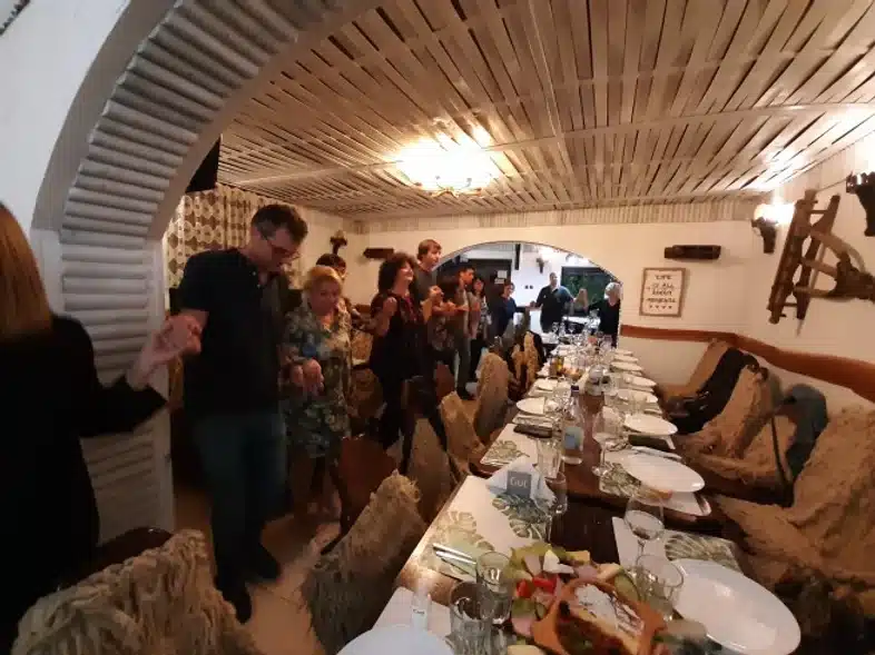 Ouverture internationale 820 52e92f_5e9103fe6df74ce593163b8315578064~mv2