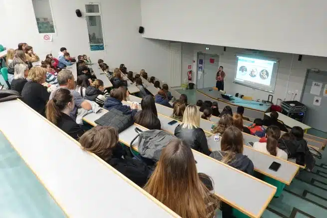 Ouverture internationale 1405 52e92f_5effc4be965f48ad8e818ba6b5be2542~mv2