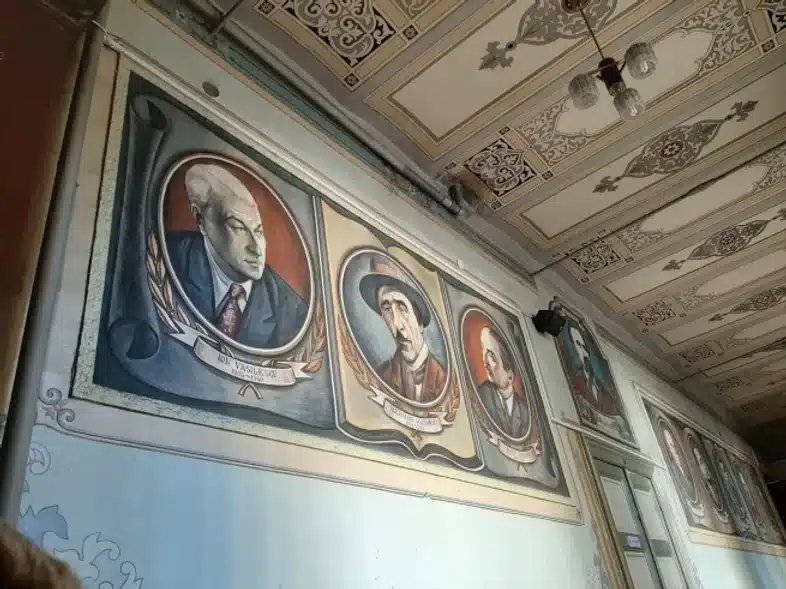 Ouverture internationale 748 52e92f_6012bb9b4cbe411282f5978151ad1f4f~mv2