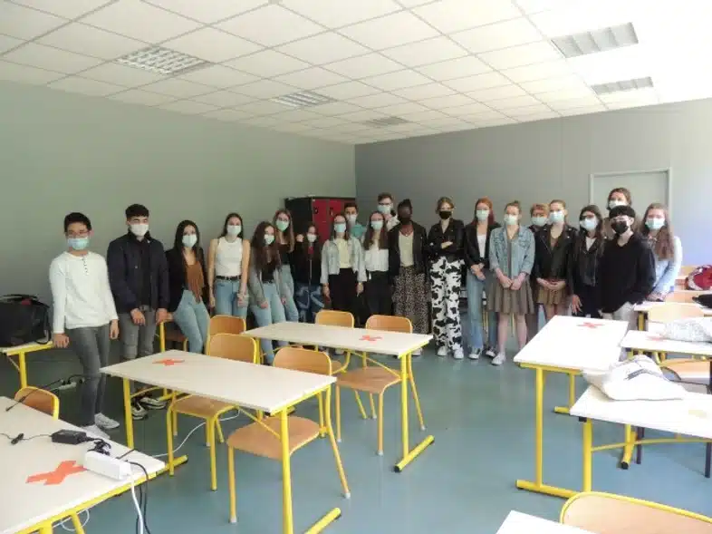 Ouverture internationale 339 52e92f_605f258b7bf74fdab0bd105640c0697a~mv2