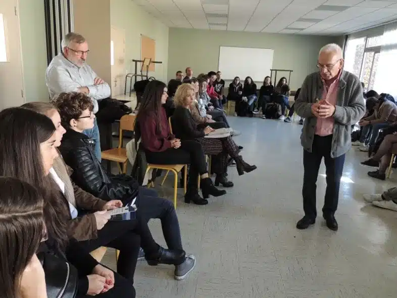 Ouverture internationale 1007 52e92f_61e9fbefe18f44cb9f55ddcdfbad1b19~mv2