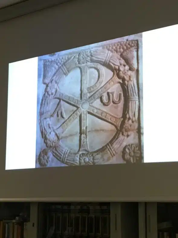 Ouverture internationale 1283 52e92f_6c41c225ff294be7bf57bd841fa66ca5~mv2